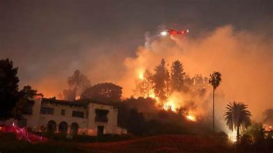 Media not showing connection between LA fires and “Climate crisis”.